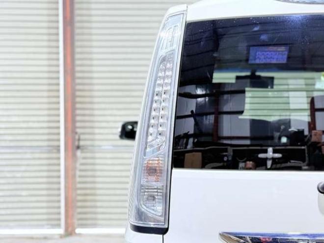 セレナ2.0 20X 4WD　下廻防錆TVナビBカメETCエンスタ 2000