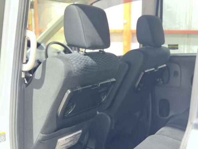 セレナ2.0 20X 4WD　下廻防錆TVナビBカメETCエンスタ 2000