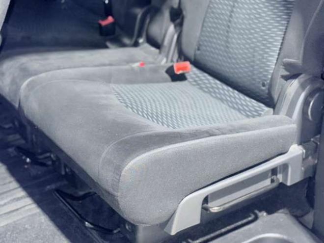 セレナ2.0 20X 4WD　下廻防錆TVナビBカメETCエンスタ 2000