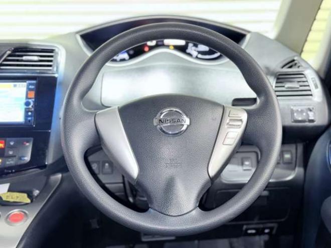セレナ2.0 20X 4WD　下廻防錆TVナビBカメETCエンスタ 2000