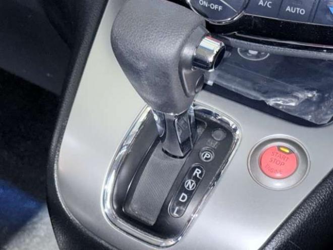 セレナ2.0 20X 4WD　下廻防錆TVナビBカメETCエンスタ 2000