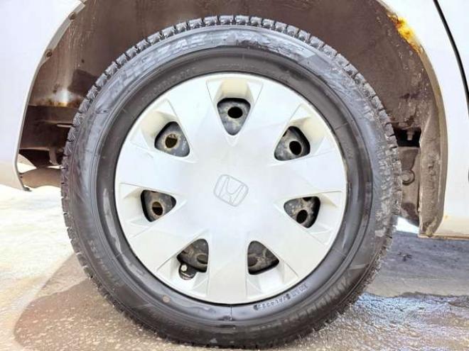 フリード1.5 G 4WD　下廻防錆TVナビBカメETC 1500