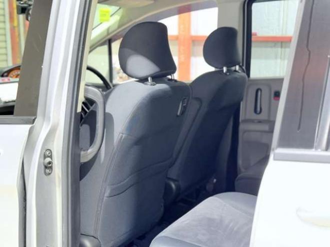 フリード1.5 G 4WD　下廻防錆TVナビBカメETC 1500