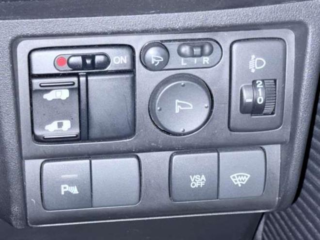 フリード1.5 G 4WD　下廻防錆TVナビBカメETC 1500