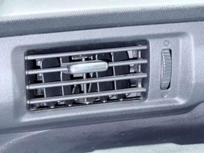 フリード1.5 G 4WD　下廻防錆TVナビBカメETC 1500
