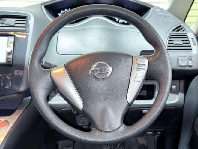 セレナ2.0 20X 4WD　下廻防錆TVナビBカメ後席モニタ 2000