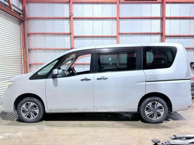セレナ2.0 20S 4WD　下廻防錆TVナビBカメ 2000