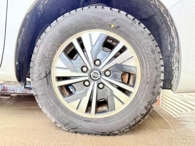 セレナ2.0 20S 4WD　下廻防錆TVナビBカメ 2000