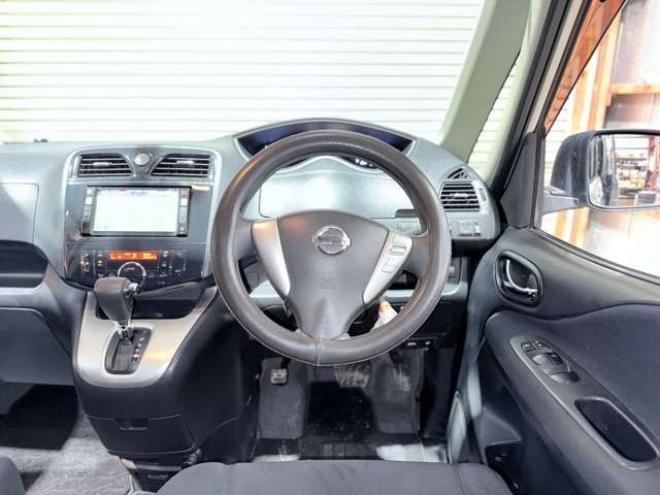 セレナ2.0 20S 4WD　下廻防錆TVナビBカメ 2000