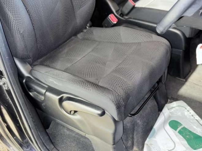 ステップワゴン2.0 スパーダ S 4WD　下廻防錆ナビBカメETC 2000
