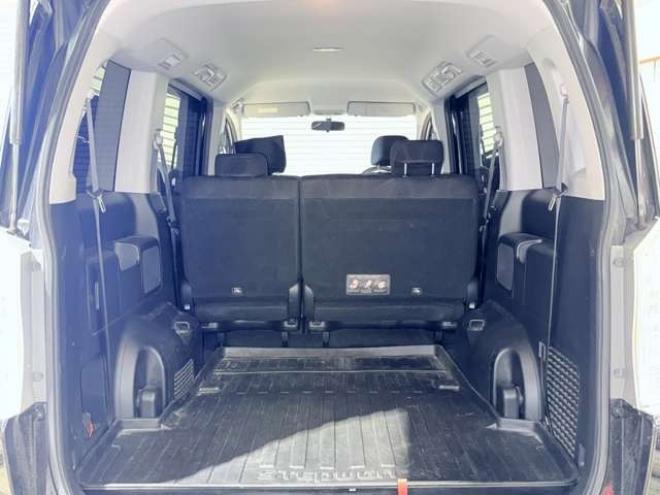 ステップワゴン2.0 スパーダ S 4WD　下廻防錆ナビBカメETC 2000