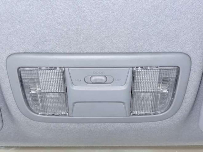 ステップワゴン2.0 スパーダ S 4WD　下廻防錆ナビBカメETC 2000