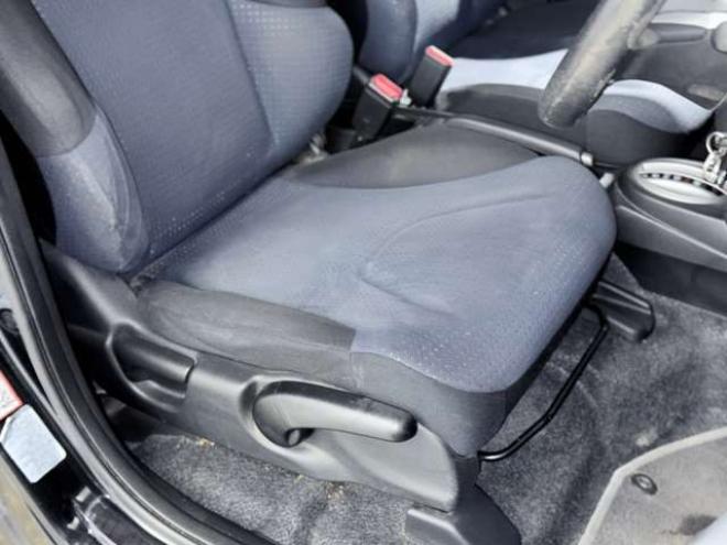 フィット1.3 G 4WD　下廻防錆1オナキーレスCD 1300