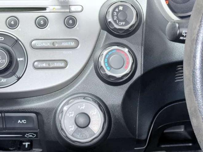 フィット1.3 G 4WD　下廻防錆1オナキーレスCD 1300