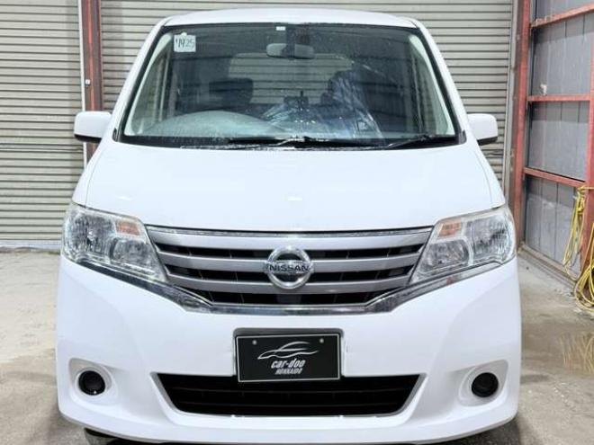 セレナ2.0 20X 4WD　下廻防錆ラジオCD 2000