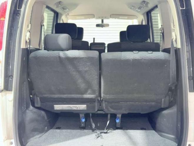 セレナ2.0 20X 4WD　下廻防錆ラジオCD 2000