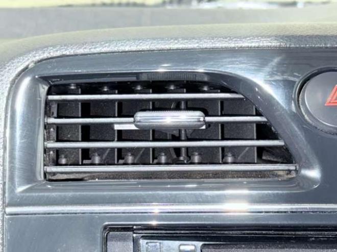 セレナ2.0 20X 4WD　下廻防錆ラジオCD 2000