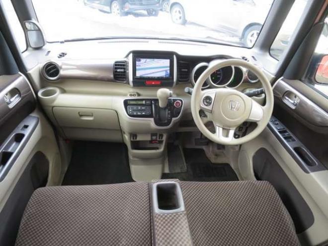 N-BOXG Lパッケージ 2トーンカラースタイル 4WD　パワースライドドア 660