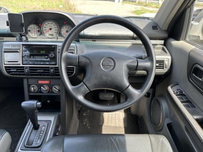 エクストレイル 4WD 2000 5Dr