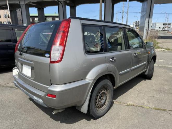 エクストレイル 4WD 2000 5Dr
