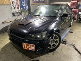 アルテッツァ　2.0 RS200　 2WD 2000