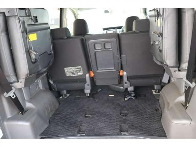 ヴォクシー2.0 ZS 4WD　検2年　自社　ローンカノウ 2000