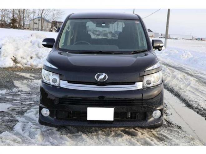 ヴォクシー2.0 ZS 4WD　検2年　自社　ローンカノウ 2000