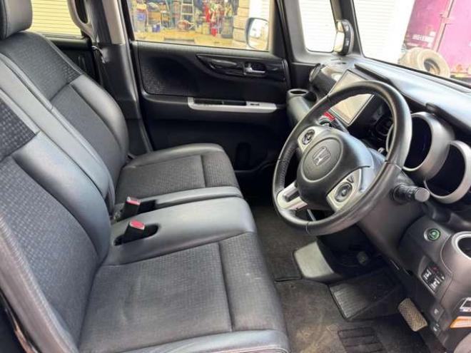 N-BOXG ターボLパッケージ 4WD　ナビ　TV　Bカメラ　Pスライド 660