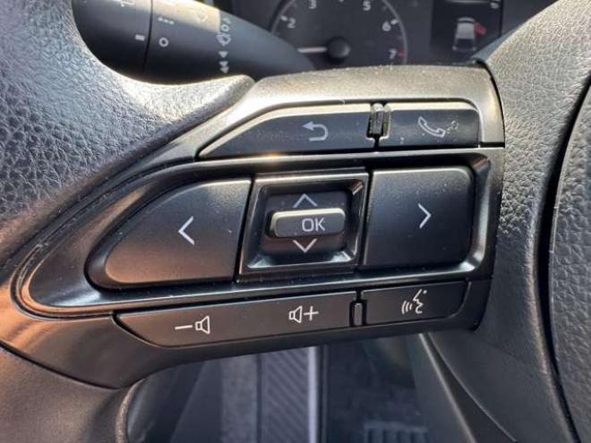 ヤリス1.5 X 4WD　Bluetooth　ナビ　Bカメラ　3年保証 1500