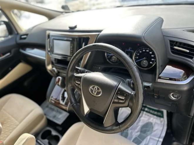 ヴェルファイア2.5 X 4WD　社外ナビ/Bカメラ/両側パワスラ/ETC/8人乗 2500
