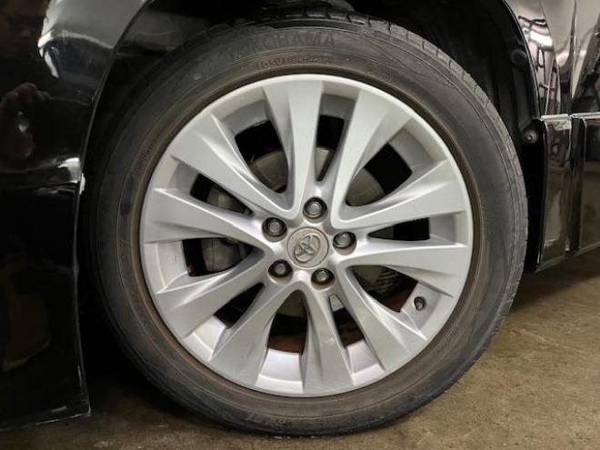 アルファード２４０Ｓ　プライムセレクションⅡ　タイプゴールド　本州仕入　ワンオーナー　禁煙車　ＷＡＫＯＳバリアスコーティング済　純正１８インチＡＷ　社外１６ＡＷ＋スタッドレスタイヤ付　両側パワースライドドア　パワーバックドア　アルパインＨＤＤナビ（フルセグ地デジ　ＤＶＤ再生　ミュージックサーバー）＋バックカメラ　アルパイン製リアフリップダウンモニター　前後コーナーセンサー　横滑り防止装置　ＨＩＤ　ＥＴＣ 　タイミングチェーン 4WD 2400 5Dr