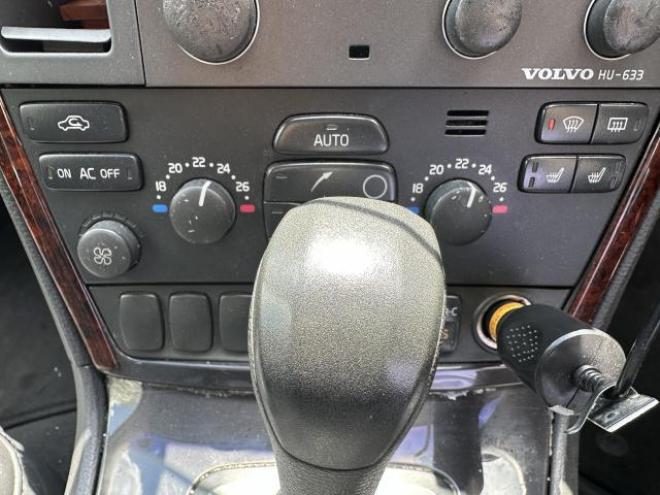 ボルボ 4WD 2600 5Dr
