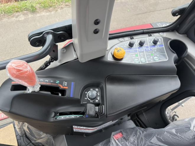 トラクター新車未使用車 三菱 GA552 55馬力  キャビン付き