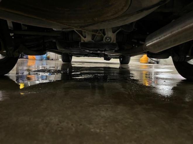 アルファード２４０Ｓ　プライムセレクションⅡ　タイプゴールド　禁煙車　ＷＡＫＯＳバリアスコーティング済　ＳＭＡＣＫブラポリ１６インチＡＷ　社外１６ＡＷ＋スタッドレスタイヤ付　両側パワースライドドア　パワーバックドア　純正ＨＤＤナビ（ワンセグ地デジ　ＤＶＤ再生）＋バックカメラ　前後コーナーセンサー　横滑り防止装置　ＨＩＤ　ＥＴＣ 　タイミングチェーン 4WD 2400 5Dr