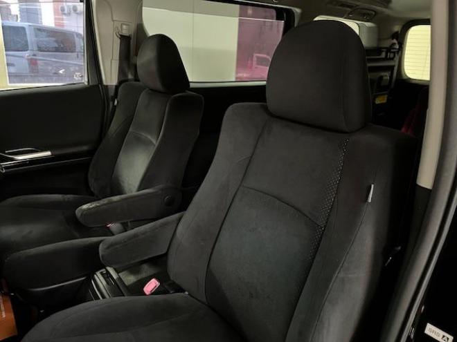 アルファード２４０Ｓ　プライムセレクションⅡ　タイプゴールド　禁煙車　ＷＡＫＯＳバリアスコーティング済　ＳＭＡＣＫブラポリ１６インチＡＷ　社外１６ＡＷ＋スタッドレスタイヤ付　両側パワースライドドア　パワーバックドア　純正ＨＤＤナビ（ワンセグ地デジ　ＤＶＤ再生）＋バックカメラ　前後コーナーセンサー　横滑り防止装置　ＨＩＤ　ＥＴＣ 　タイミングチェーン 4WD 2400 5Dr