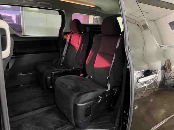アルファード２４０Ｓ　プライムセレクションⅡ　タイプゴールド　禁煙車　ＷＡＫＯＳバリアスコーティング済　ＳＭＡＣＫブラポリ１６インチＡＷ　社外１６ＡＷ＋スタッドレスタイヤ付　両側パワースライドドア　パワーバックドア　純正ＨＤＤナビ（ワンセグ地デジ　ＤＶＤ再生）＋バックカメラ　前後コーナーセンサー　横滑り防止装置　ＨＩＤ　ＥＴＣ 　タイミングチェーン 4WD 2400 5Dr