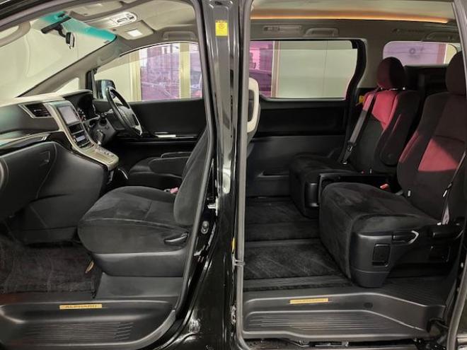 アルファード２４０Ｓ　プライムセレクションⅡ　タイプゴールド　禁煙車　ＷＡＫＯＳバリアスコーティング済　ＳＭＡＣＫブラポリ１６インチＡＷ　社外１６ＡＷ＋スタッドレスタイヤ付　両側パワースライドドア　パワーバックドア　純正ＨＤＤナビ（ワンセグ地デジ　ＤＶＤ再生）＋バックカメラ　前後コーナーセンサー　横滑り防止装置　ＨＩＤ　ＥＴＣ 　タイミングチェーン 4WD 2400 5Dr