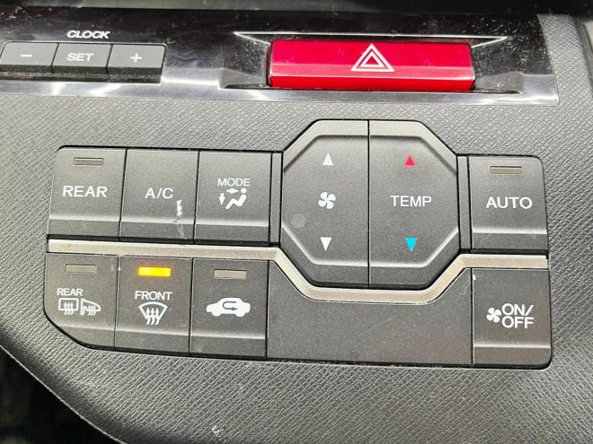 ステップワゴン2.0スパーダS 4WD 5年保証 パワスラ ナビTV ETC 寒冷地仕様 禁煙 車検整備2年付
