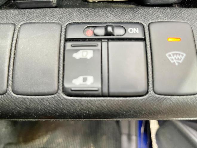 ステップワゴン2.0スパーダS 4WD 5年保証 パワスラ ナビTV ETC 寒冷地仕様 禁煙 車検整備2年付
