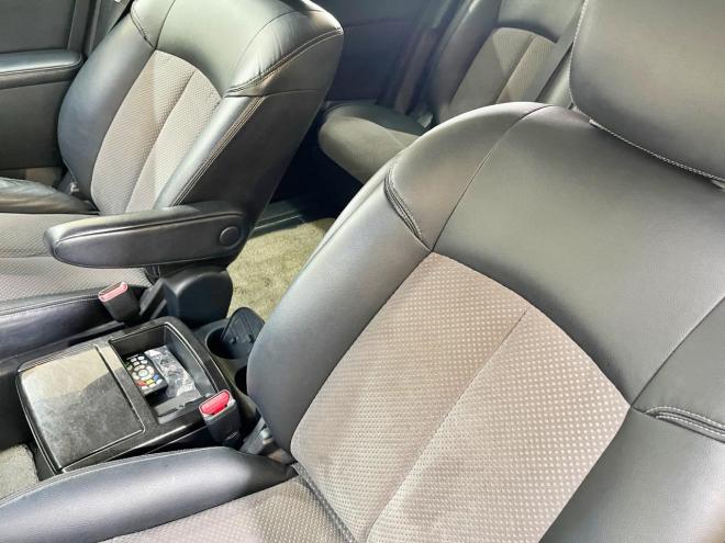 エルグランド2.5ライダー 4WD 5年保証 スマキー 両側パワスラ ナビTV Bカメ 寒冷地仕様 禁煙 修復歴無