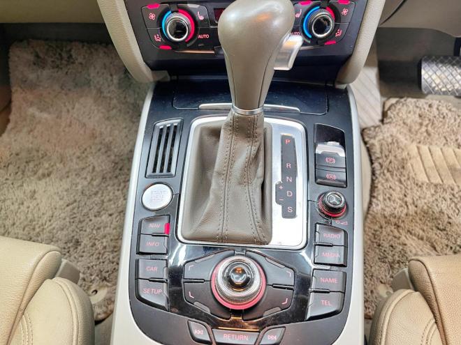 アウディ2.0TFSI クワトロ 4WD 5年保証 スマキー ナビ Bカメ ETC 寒冷地仕様 禁煙 車検整備2年付 修復歴無