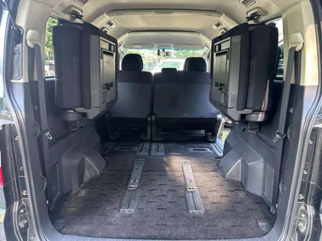 デリカD：5 2.2 D プレミアム ディーゼルターボ 4WD　地デジナビ/ETC/両側パワスラ/Bカメラ 2300