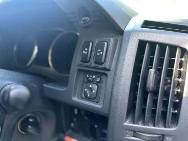 デリカD：5 2.2 D プレミアム ディーゼルターボ 4WD　地デジナビ/ETC/両側パワスラ/Bカメラ 2300