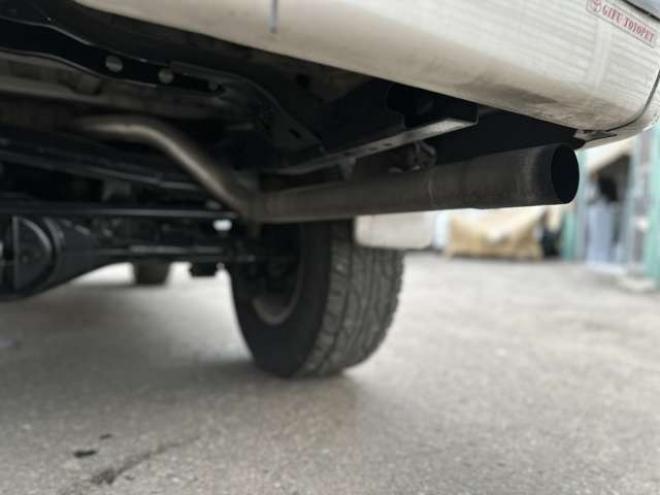 ハイラックスサーフ3.0 SSR-X ワイドボディ アクティブパッケージ装着車III ディーゼルターボ 4WD　サンルーフ/サイドステップ/純正アルミ 3000