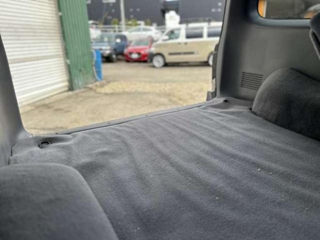 ハイラックスサーフ3.0 SSR-X ワイドボディ アクティブパッケージ装着車III ディーゼルターボ 4WD　サンルーフ/サイドステップ/純正アルミ 3000