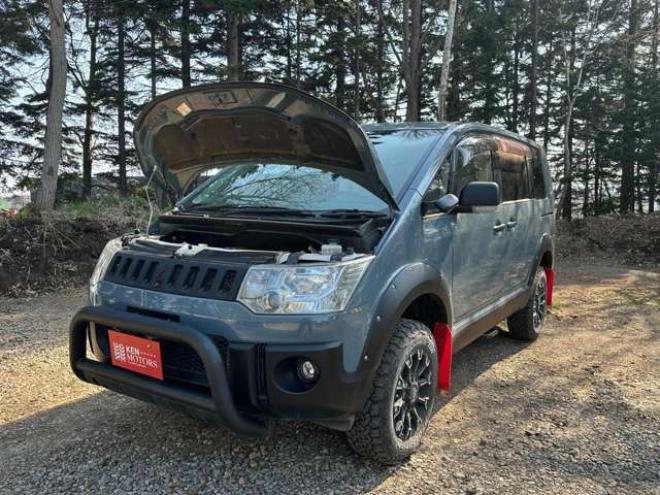 デリカD：5 2.4 G プレミアム 4WD　純正ナビ/両側パワスラ/オートステップ 2400