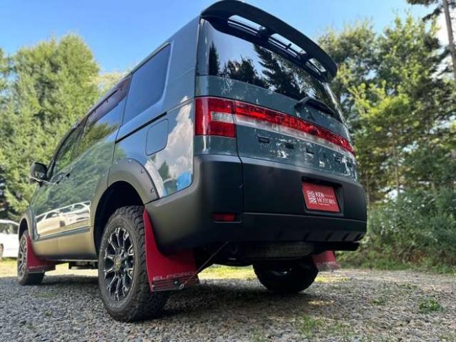 デリカD：5 2.4 G プレミアム 4WD　純正ナビ/両側パワスラ/オートステップ 2400