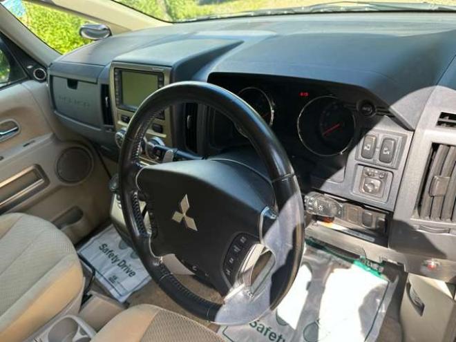 デリカD：5 2.4 G プレミアム 4WD　純正ナビ/両側パワスラ/オートステップ 2400