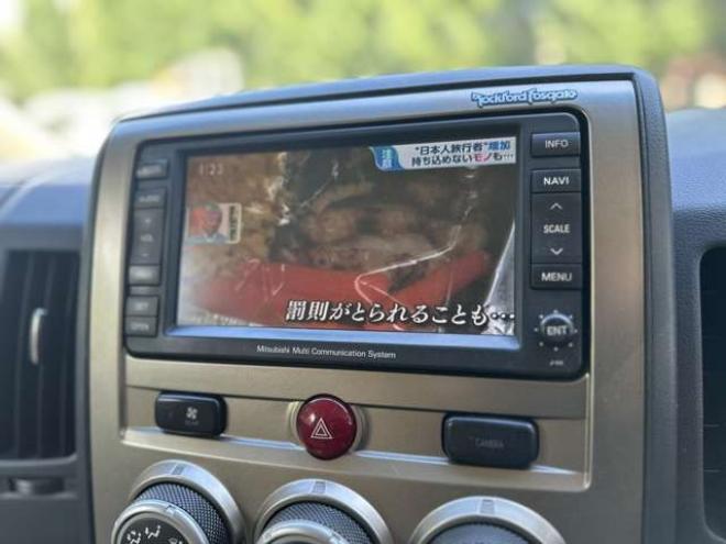 デリカD：5 2.4 G プレミアム 4WD　純正ナビ/両側パワスラ/オートステップ 2400
