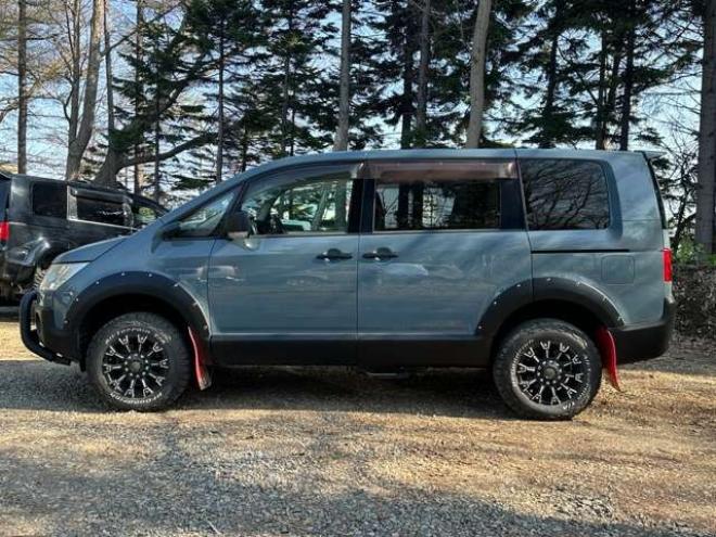 デリカD：5 2.4 G プレミアム 4WD　純正ナビ/両側パワスラ/オートステップ 2400